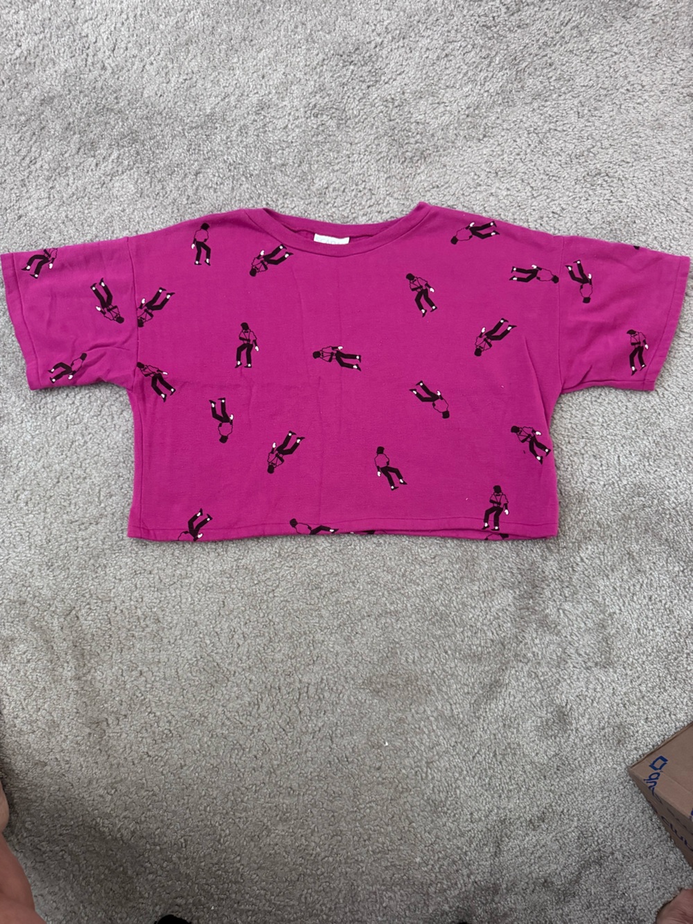 Vintage Crop Bright Fuchsia Graphic Sweat Tee with Tiny Michael Jackson Motif